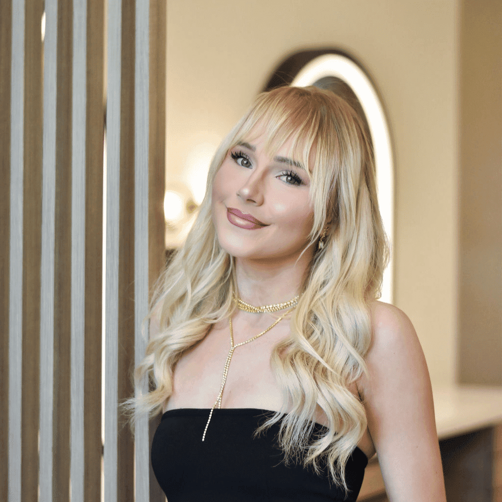 Portrait of Laureli, a professional stylist at Bonjour Belle Salon, showcasing their expertise and style.